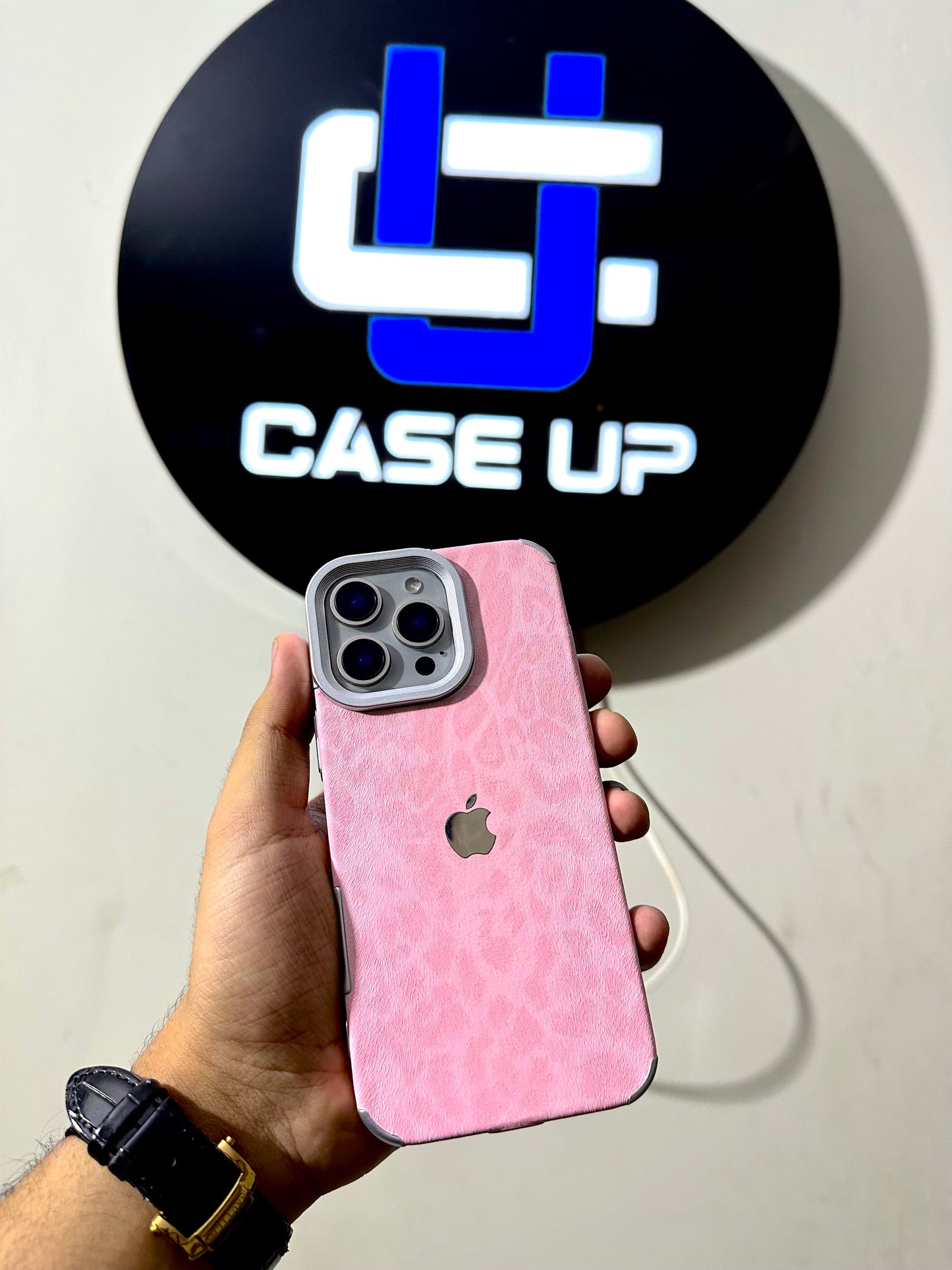 New Leapord Luxe Case With Apple Logo Premium Quality🐆🌸
