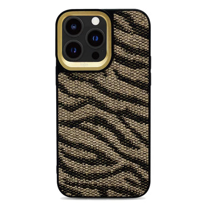 Kajsa Premium Wild Back Case  (iPhone 15 series)